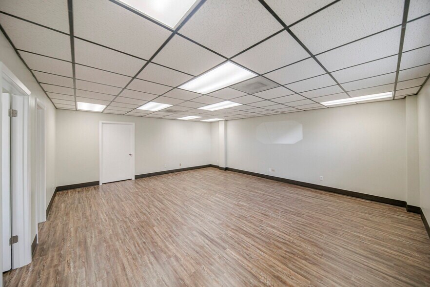 More Photos Of 1410 Rankin Hwy, Midland Office For Sale