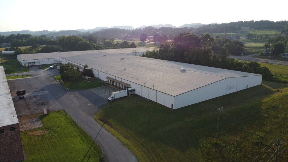 More Photos Of 121 Kingsport Press Rd, Church Hill Distribution For Lease