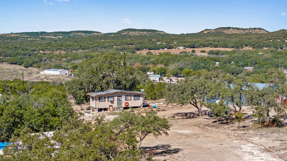 More Photos Of 8662 US 281 hwy, Blanco Land For Sale