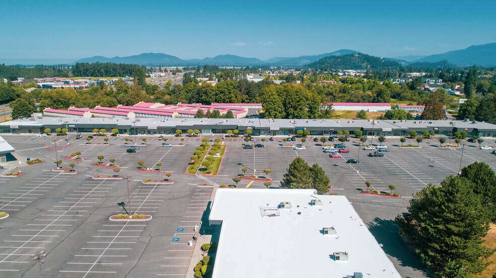 More Photos Of 448 Fashion Way, Burlington Unknown For Lease