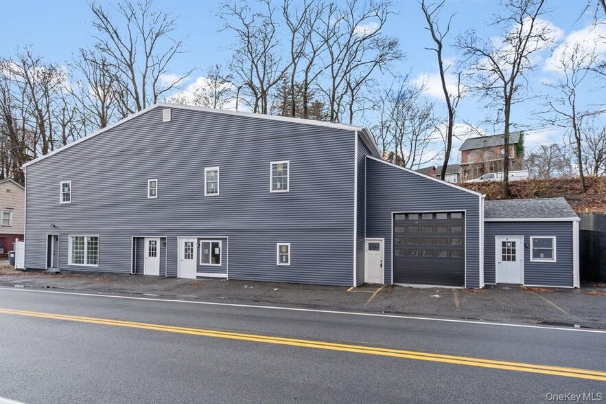 Primary Photo Of 36 Orange Ave, Walden Freestanding For Sale
