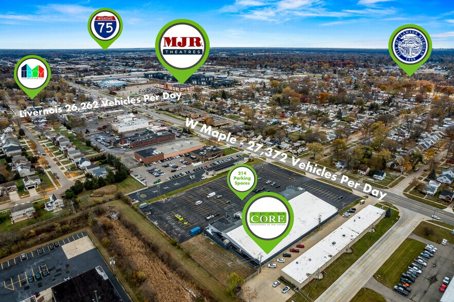 More Photos Of 400 W Maple Rd, Troy Office For Lease