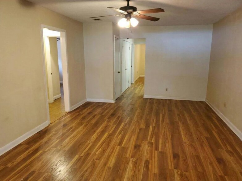 More Photos Of 1939 Brumfield Rd SW, Summit Apartments For Sale