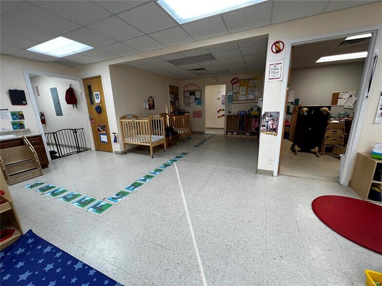 More Photos Of 19788 Sackett Ln, Waynesville Office For Sale