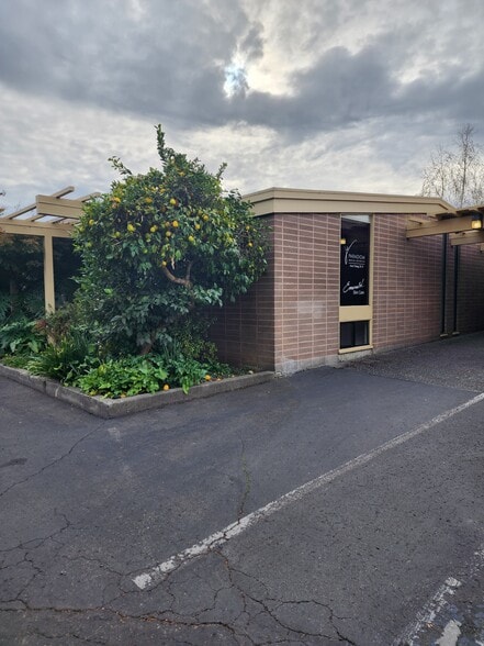 More Photos Of 1806-1832 Jefferson St, Napa Medical For Lease