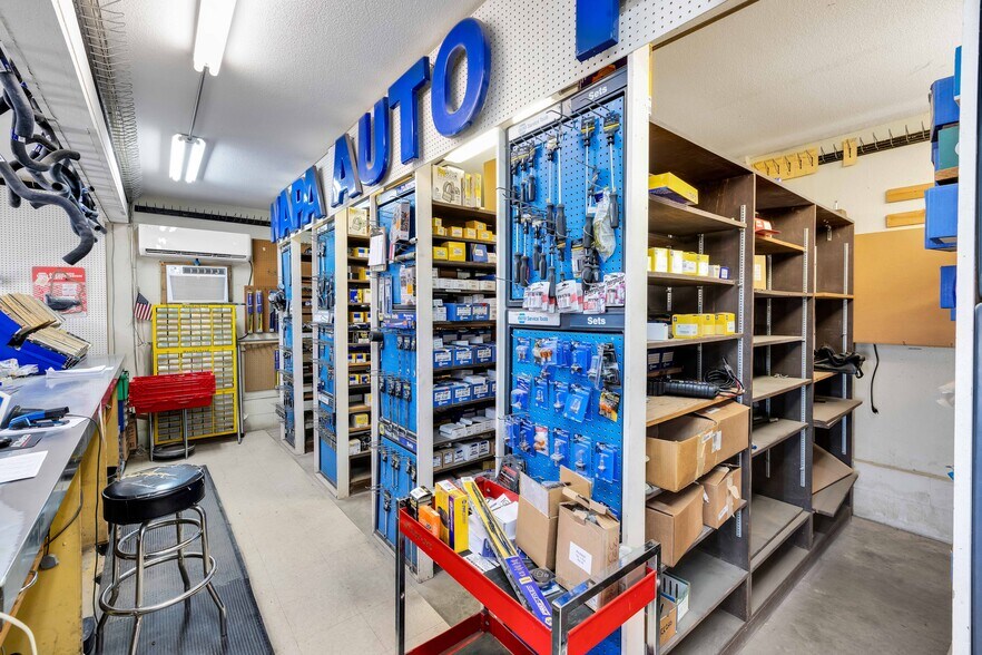 More Photos Of 2476 Stirrup Rd, Borrego Springs General Retail For Sale