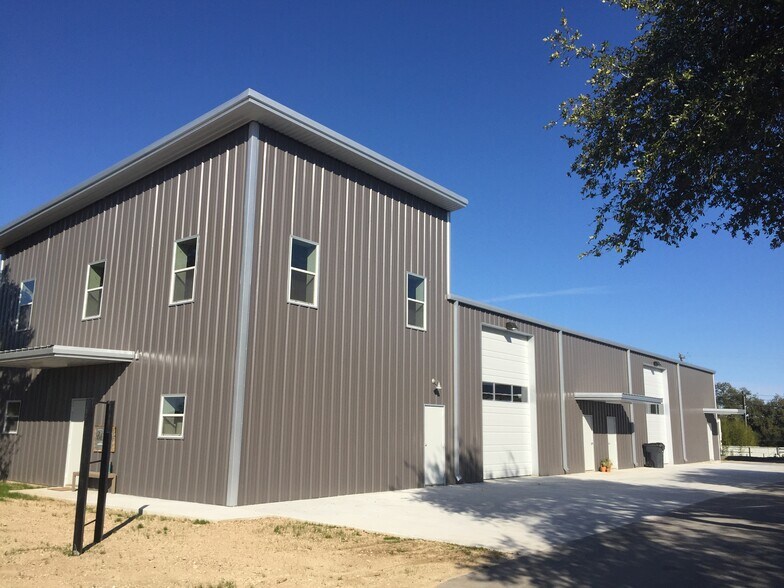 More Photos Of 12475 Trail Driver St, Austin Office For Lease