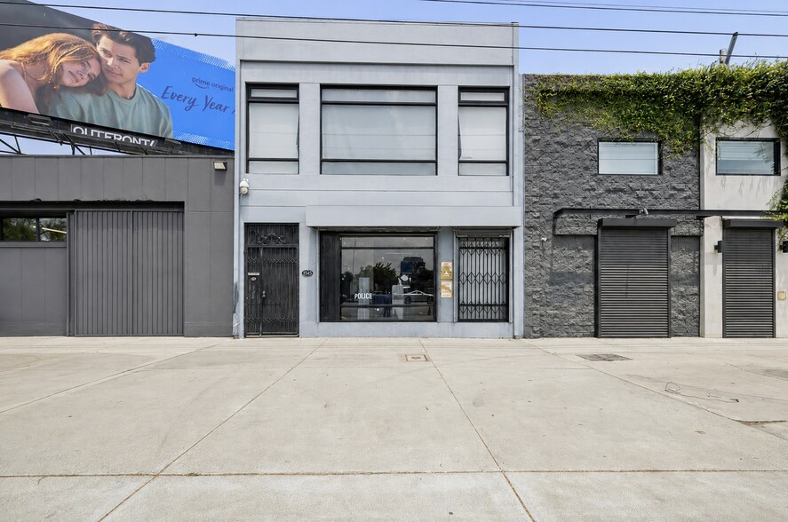 Primary Photo Of 8543 Venice Blvd, Los Angeles Loft Creative Space For Lease