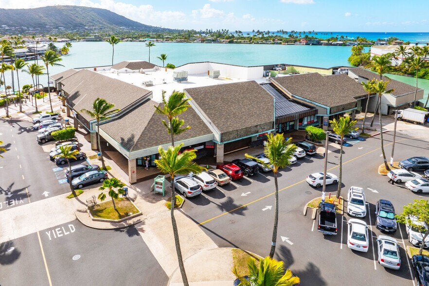 More Photos Of 377 Keahole St, Honolulu General Retail For Sale
