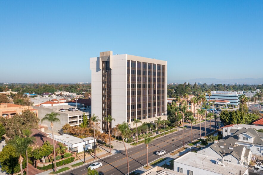 More Photos Of 1600 N Broadway, Santa Ana Medical For Sale