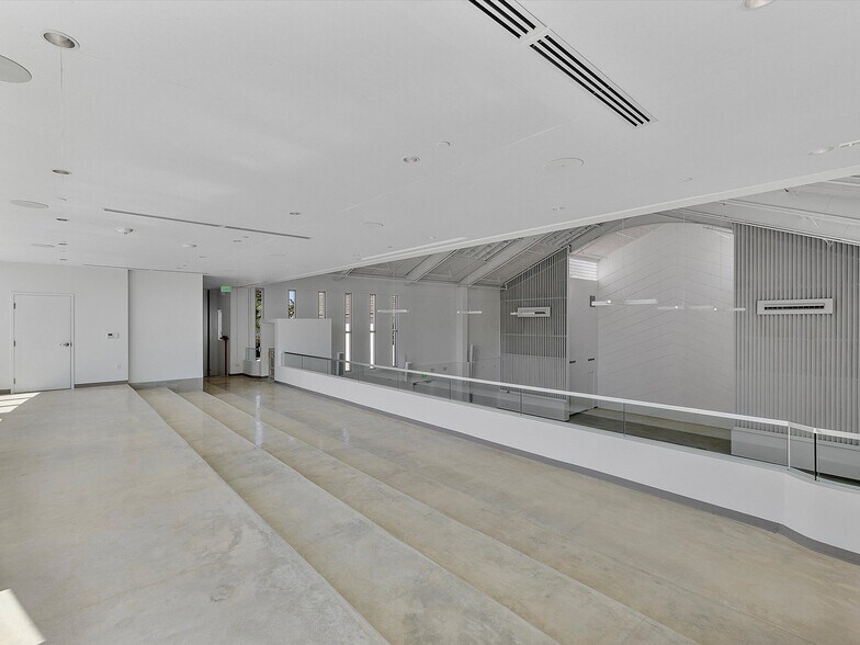 More Photos Of 7610 Biscayne Blvd, Miami General Retail For Sale
