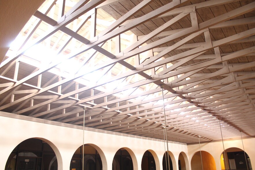 More Photos Of 700 Paredes Ave, Brownsville Loft Creative Space For Lease