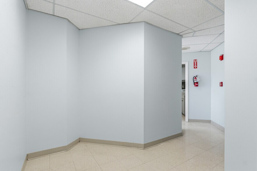 More Photos Of 320 Phillips St, North Kingstown Medical For Sale