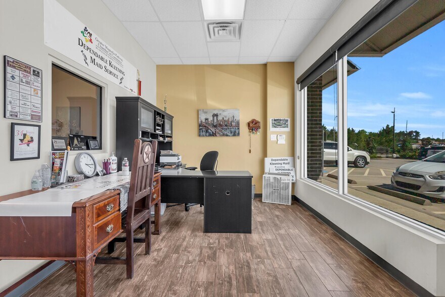 More Photos Of 11828 FM 1488 Rd, Magnolia Storefront Retail Office For Lease