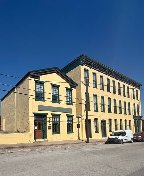 More Photos Of 201 N 3rd St, Hannibal Office For Sale