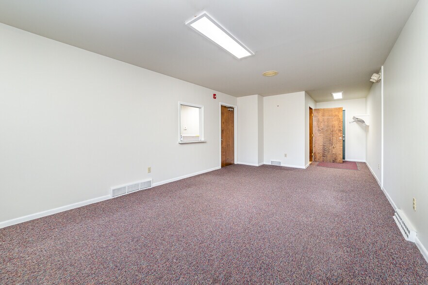 More Photos Of 3150 Hallmark Ct, Saginaw Medical For Sale