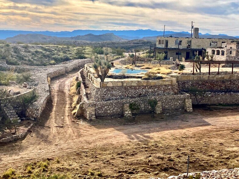Primary Photo Of 1 Villa De La Mina rd, Terlingua Land For Sale