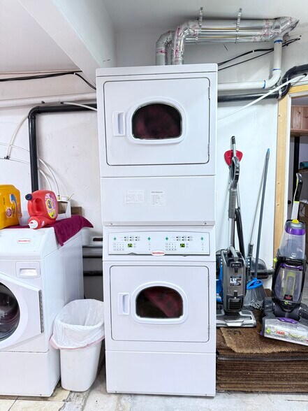 More Photos Of 1665 Whisper Ridge Rd, Ashton Hotel For Sale