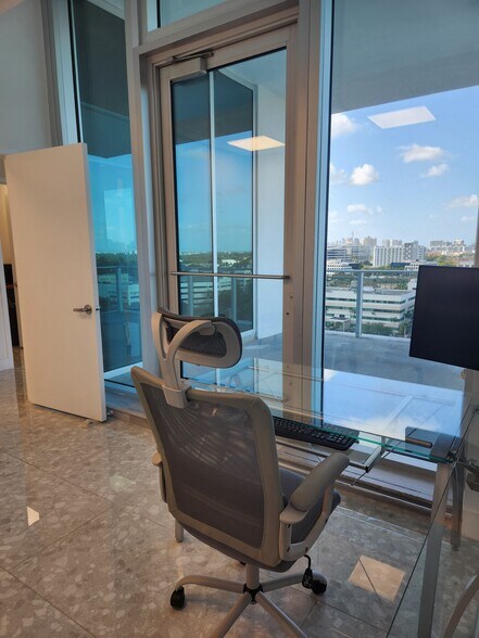 More Photos Of 2820 NE 214th St, Aventura Loft Creative Space For Sale