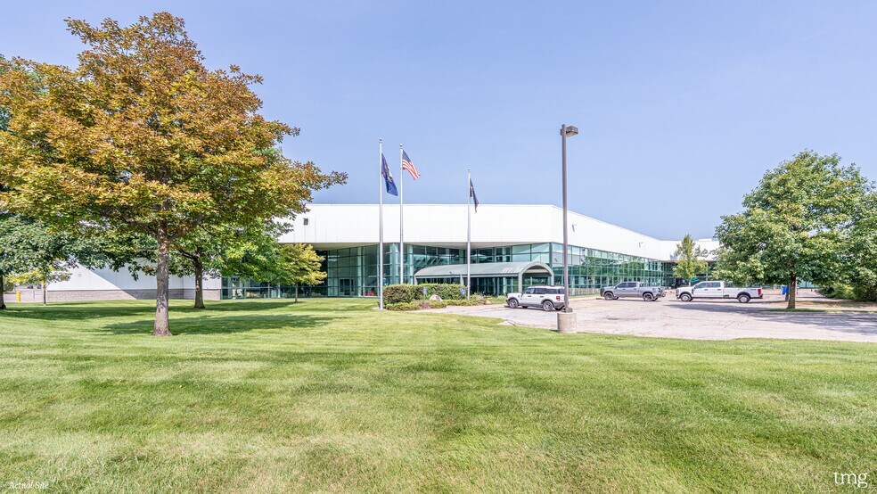 More Photos Of 100 Harbor Dr, Charlevoix Manufacturing For Sale