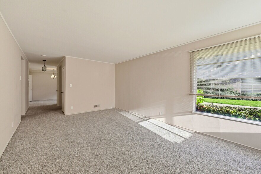 More Photos Of 24 Baytree Way, San Mateo Apartments For Sale