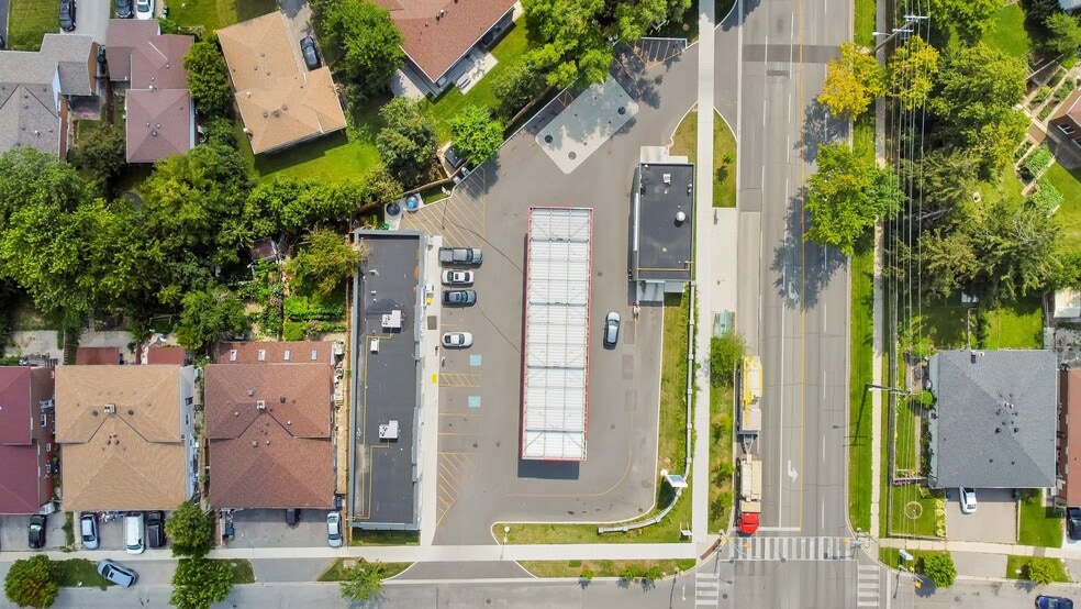 More Photos Of 2775 Birchmount Rd, Toronto Auto Repair For Lease