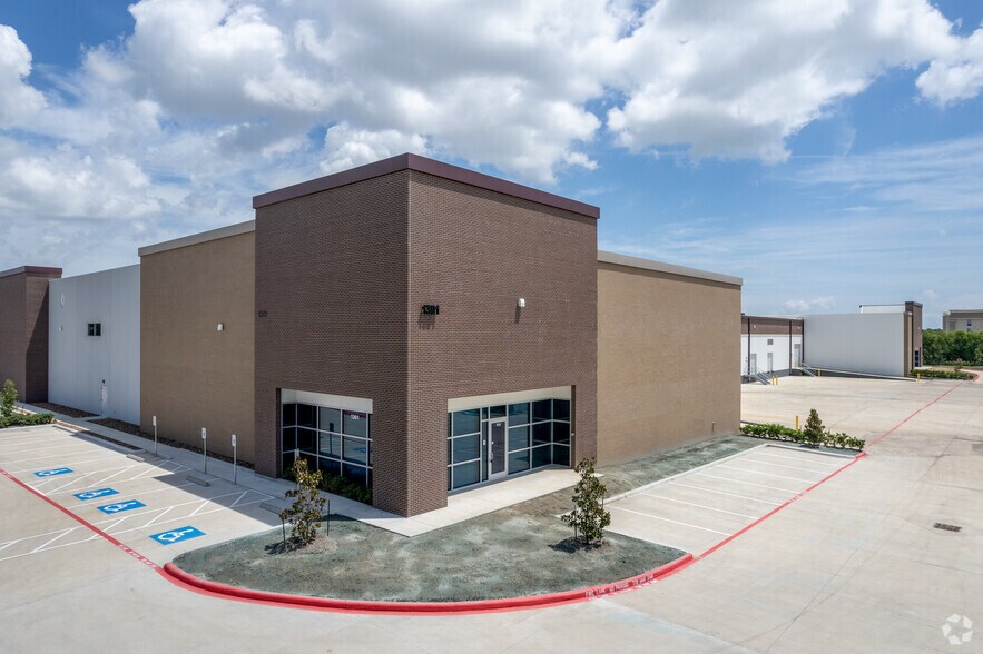 Primary Photo Of 1301 S 16th St, La Porte Warehouse For Lease