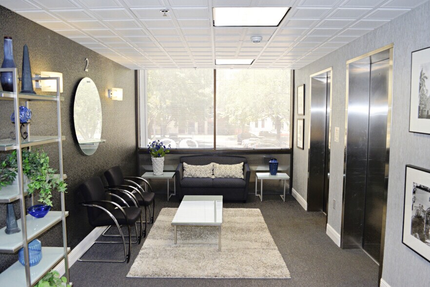 More Photos Of 280 W Canton Ave, Winter Park Office For Lease