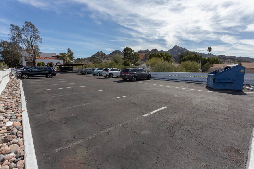 More Photos Of 1825-1845 E Northern Ave, Phoenix Office For Lease
