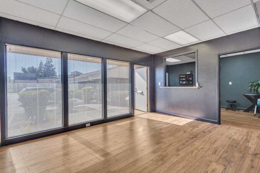 More Photos Of 2027 Grand Canal Blvd, Stockton Office For Sale