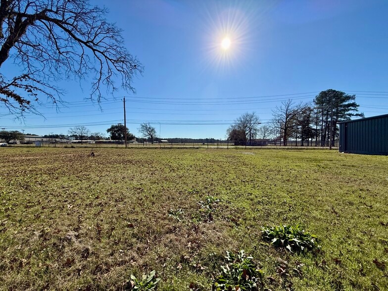 More Photos Of 2031-2033 ELLISVILLE Blvd, Laurel Flex For Sale