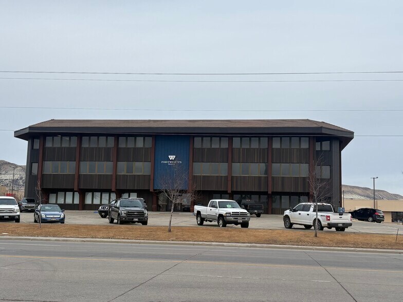 Primary Photo Of 2515 Foothill Blvd, Rock Springs Office For Lease