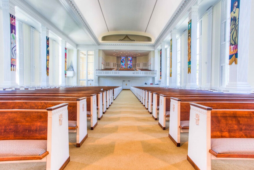 More Photos Of 142 E Jackson St, Orlando Religious Facility For Sale