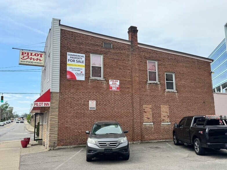 More Photos Of 3921 Edwards Rd, Cincinnati General Retail For Sale
