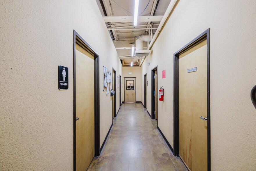 More Photos Of 1345 Water St, Elko Warehouse For Lease