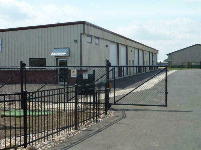 More Photos Of 27065 Sunrise Ave, Sioux Falls Warehouse For Sale