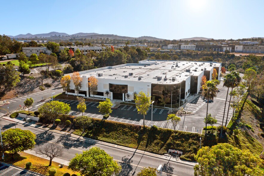 More Photos Of 1395 Aspen Way, Vista Warehouse For Lease
