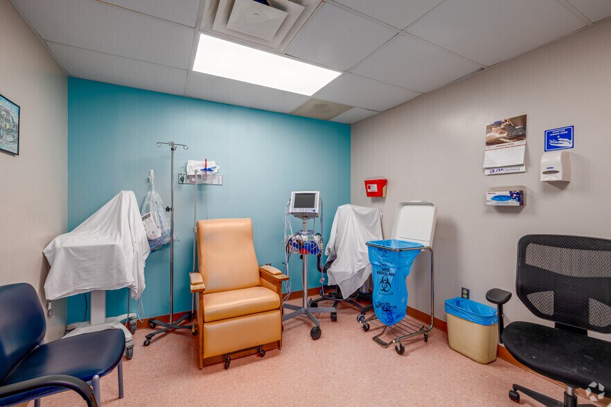 More Photos Of 1133 E Chestnut Ave, Vineland Office For Sale