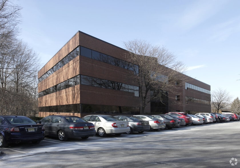 More Photos Of 2015 State Route 27, Edison Office For Lease