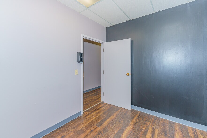 More Photos Of 961-963 State Route 146, Clifton Park Medical For Lease