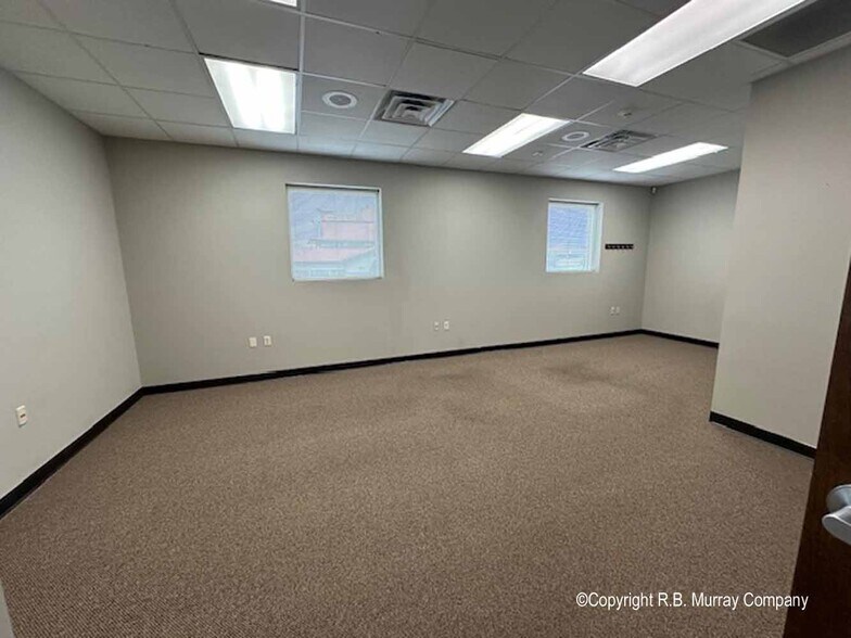 More Photos Of 1701 S Enterprise Ave, Springfield Office For Sale