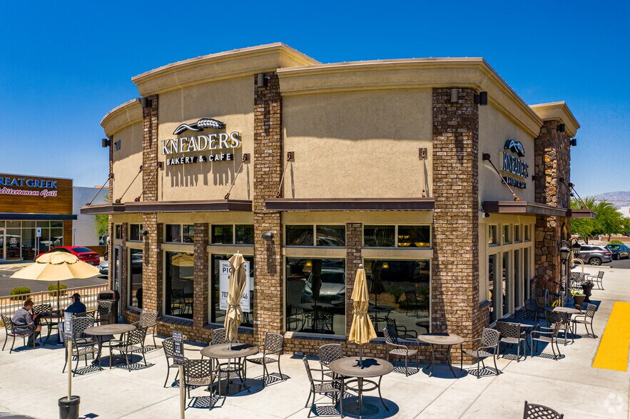 Primary Photo Of 7100 W Craig Rd, Las Vegas Fast Food For Sale