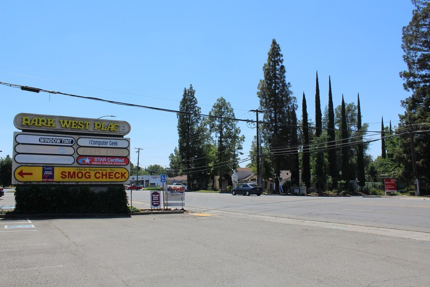 More Photos Of 6830-6834 Fair Oaks Blvd, Carmichael Office For Lease