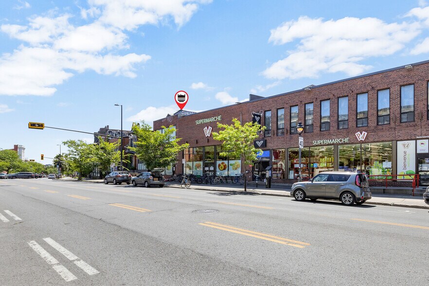 More Photos Of 5220 Av Du Parc, Montréal Office For Sale
