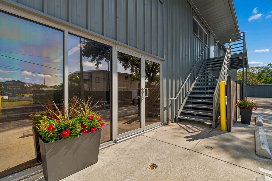 More Photos Of 1453 S Martin Luther King Jr Ave, Clearwater Warehouse For Sale