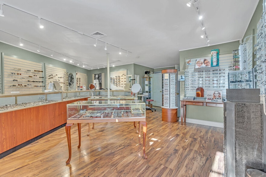 More Photos Of 411 State Route 34 N, Colts Neck Storefront Retail Office For Lease