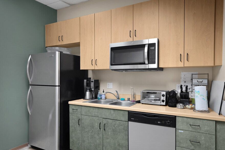 More Photos Of 3785 Brickway Blvd, Santa Rosa Office For Sale