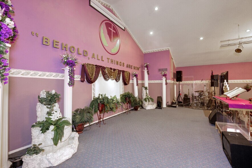 More Photos Of 7848 S 27th Ave, Laveen Religious Facility For Sale