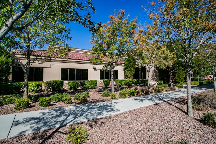 More Photos Of 1587 E Windmill Ln, Las Vegas Office For Sale