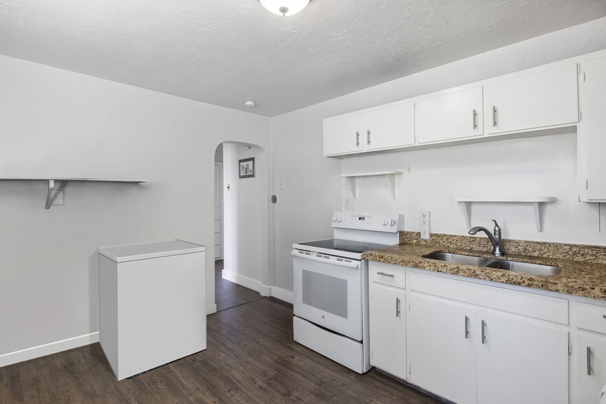 More Photos Of 732 E 1000 S, Clearfield Apartments For Sale